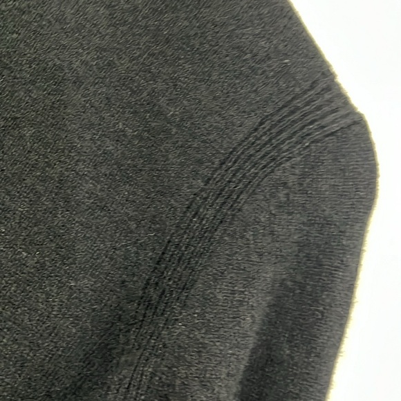Saks Fifth Avenue Cashmere Turtleneck in Black size M - Picture 5 of 10